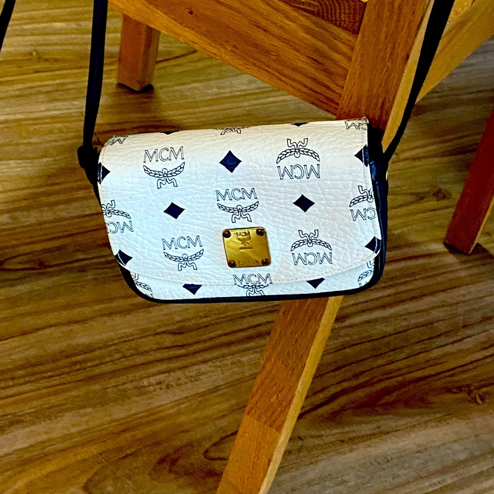 COPY - Authentic & Super cute MCM logo mini bag.